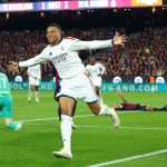 Mbappe mencetak brace saat mengalahkan Barcelona