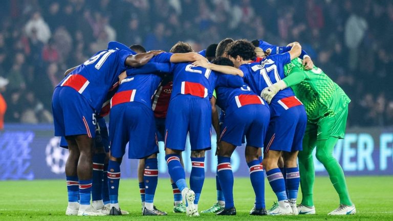 Tim PSG berhasil mengalahkan Barcelona